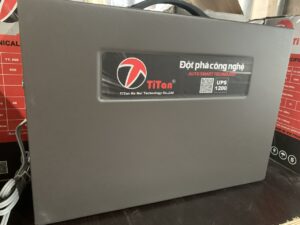 lưu điện cửa cuốn titan tại hà tĩnh